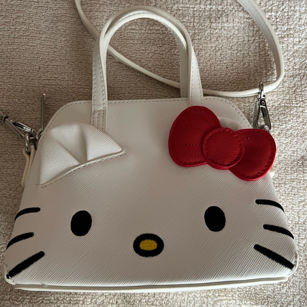 Hello Kitty White Crossbody with Red Bow Accent